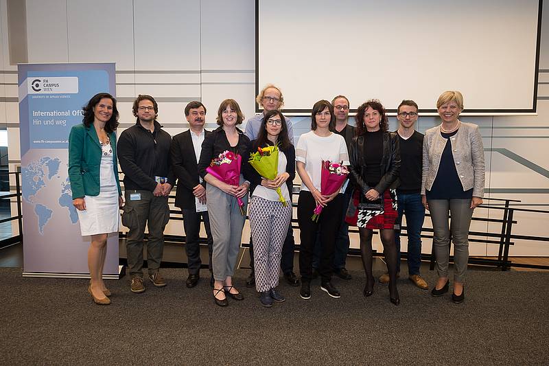 Gruppenbild mit den Lehrenden und Programmverantwortlichen aus den Departments Bauen und Gestalten und Soziales sowie dem International Office