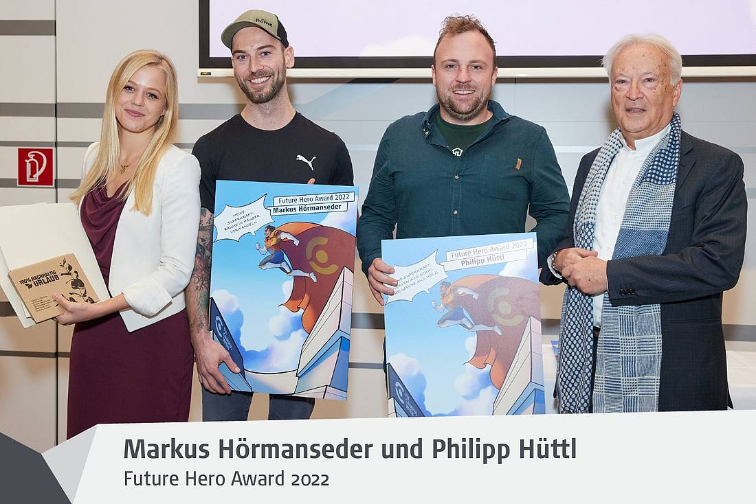 Markus Hörmanseder und Philipp Huettl bei der Preisverleihung