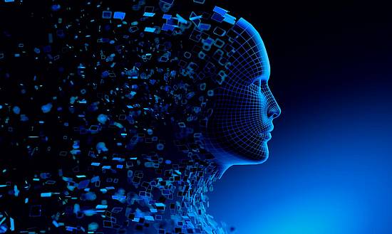 Menschlicher Kopf, sehr technisch anmutend aus Gitternetzlinien und sich zusammenfügenden Teilen