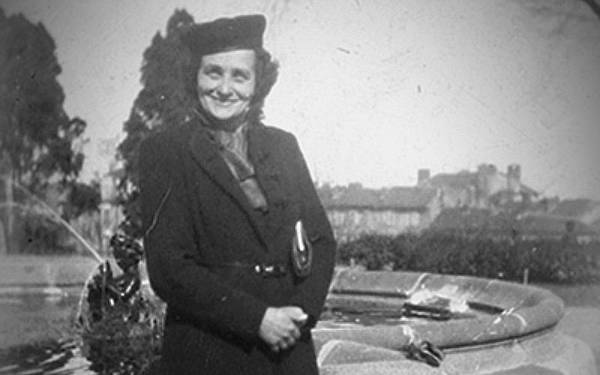 Gertrude Greisinger 1941 in Paris © DÖW, Spanienarchiv Gertrude Greisinger 1941 in Paris