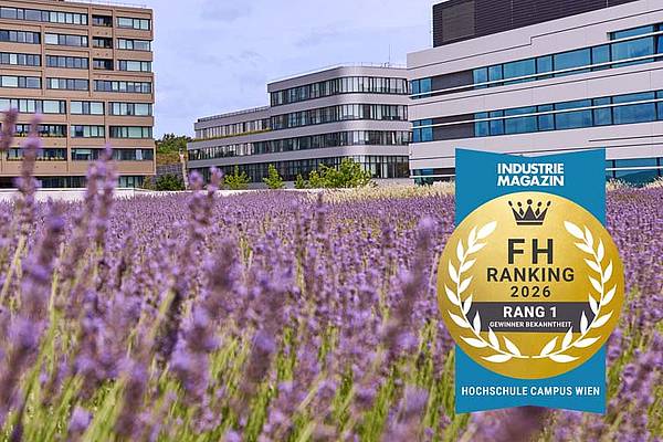 Das Lavendelfeld rund um den Campus mit einem Siegel "1. Platz im FH-Ranking".
