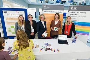 Personen bei der European Researchers’ Night