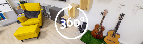 Interdisziplinäres Projektlabor der F H Campus Wien von einem Kreis mit Pfeil und 360 überlagert