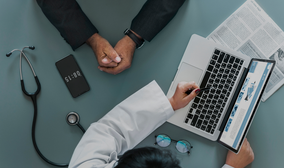 Arztgespräch mit Patient