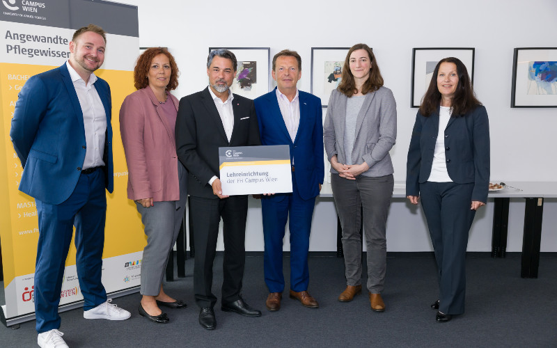 Gruppenfoto Verleihung Lehrtafel