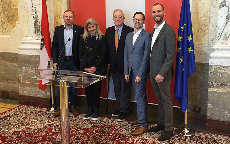 v.l.n.r.: Philipp Hüttl, Hedwig-Doris Spanner, Arthur Mettinger, Peter Stepanek, Markus Hörmanseder. © Petra Pendl