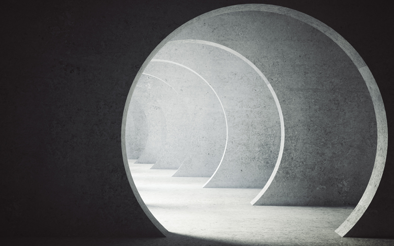 Tunnel in schwarz weiß