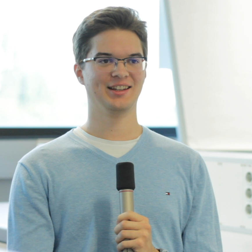 Portrait Florian Bayer