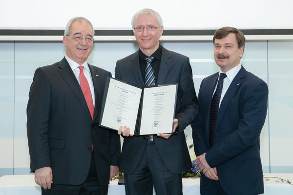 Bernhard Schef Sponsion