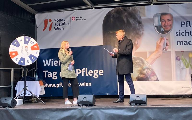 Sophie Loidl, Lehrende Hochschule Campus Wien, im Interview beim Wiener Tag der Pflege